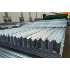 昭通市公路护栏板厂家_波形护栏批发_护栏板生产厂家_价格